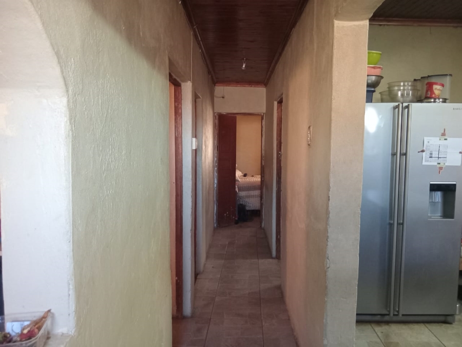 4 Bedroom Property for Sale in Kwa Nobuhle Eastern Cape